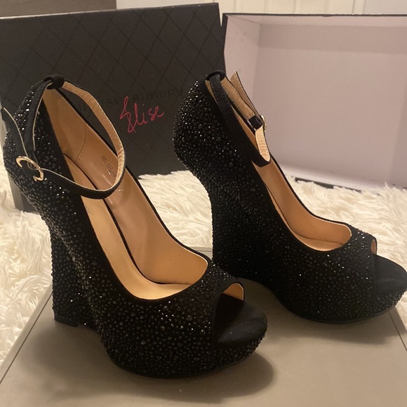 Chinese Laundry Elise Suede Black Crystal Wedge in US 7.0 EUR 37.5 - Picture 5 of 14